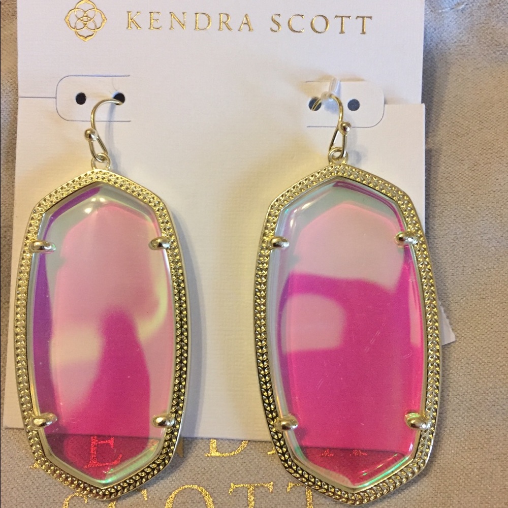 NWT Kendra Scott Danielle Earrings